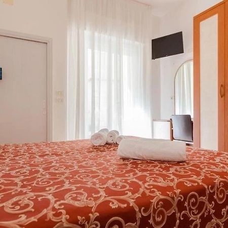 Hotel Ivana Misano Adriatico Zewnętrze zdjęcie