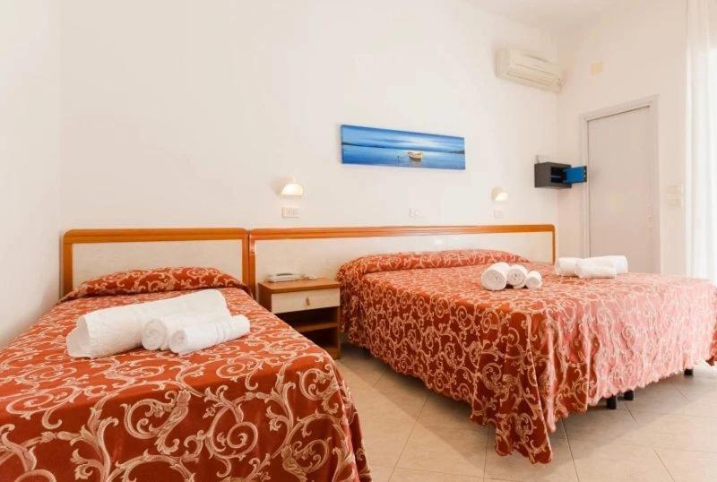Hotel Ivana Misano Adriatico Zewnętrze zdjęcie